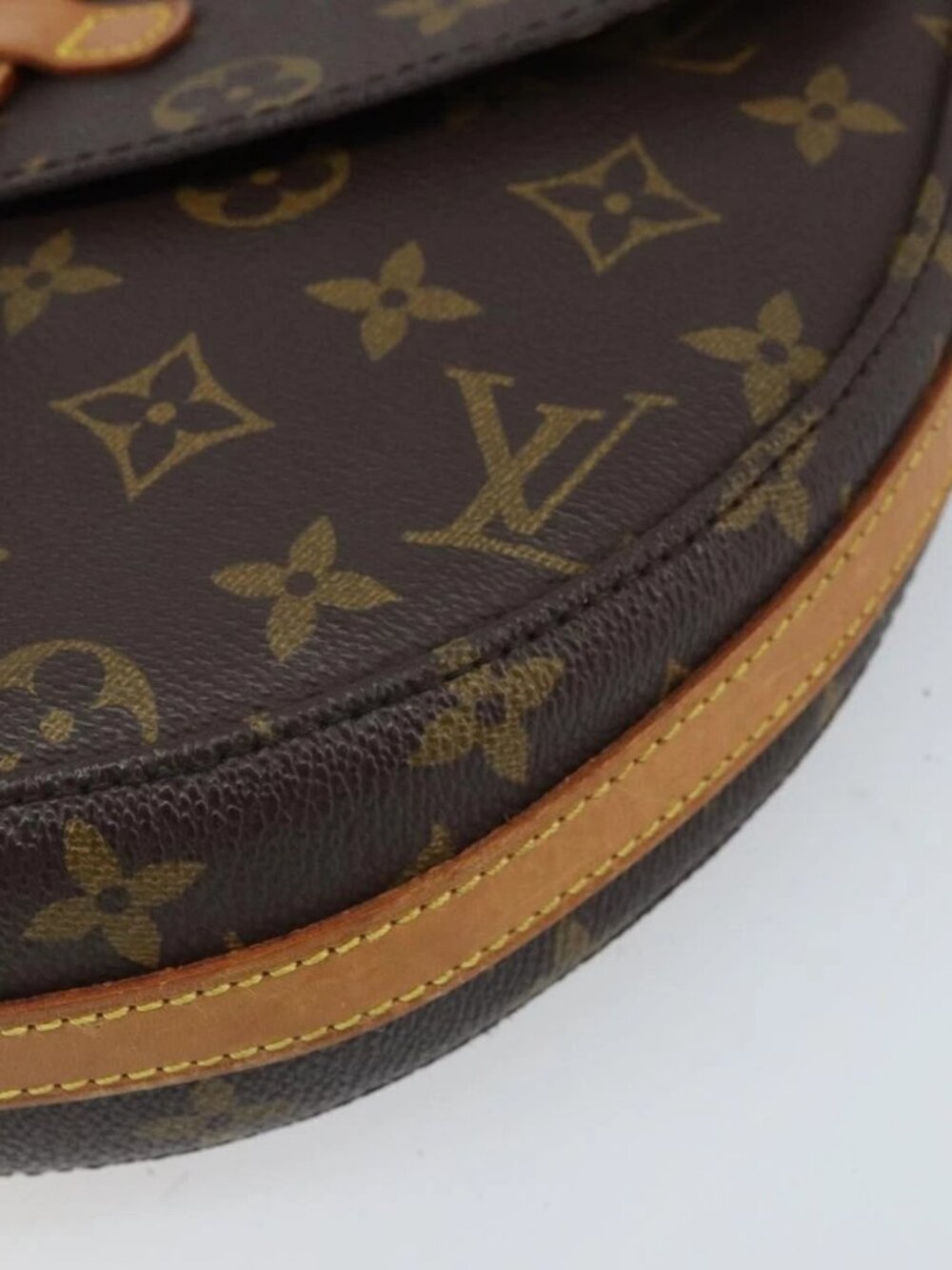 LOUIS VUITTON Monogram Chantilly MM Shoulder Bag - Picture 4 of 16
